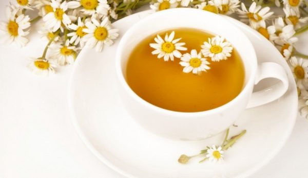 В качестве питья может быть использован ромашковый чай